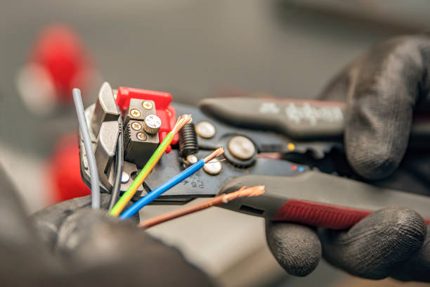 Best Residential Electrician Services  in Madras, OR